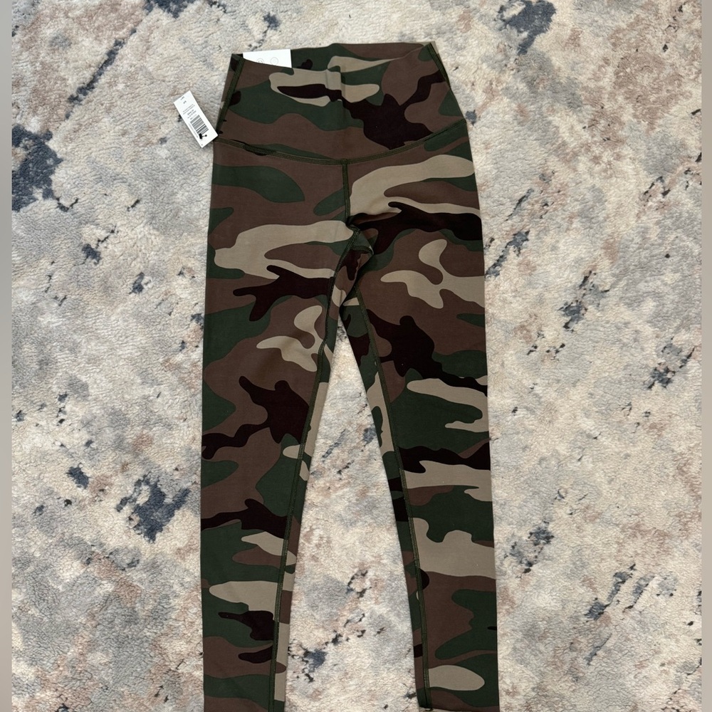 Aritzia leggings